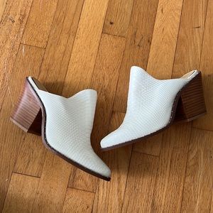 Chinese Laundry White Snakeskin Slip On Mules Clogs Heeled Booties